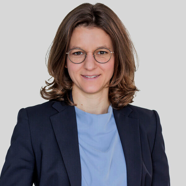 Dr. Eva Banz