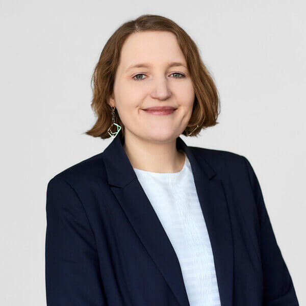 Dr. Charlotte Schippers